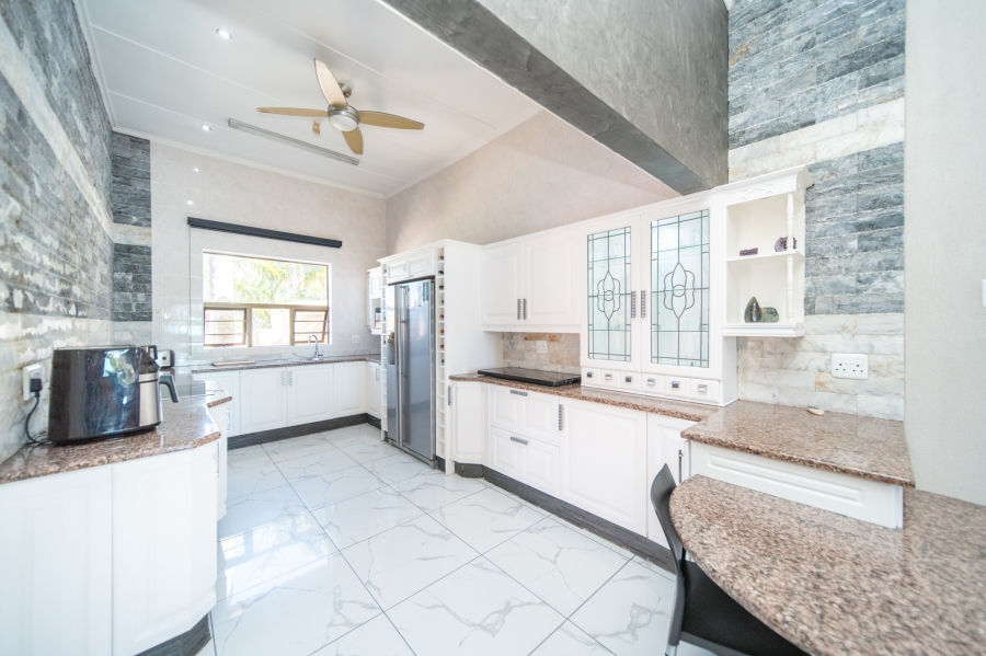 5 Bedroom Property for Sale in Bonnie Doone Eastern Cape